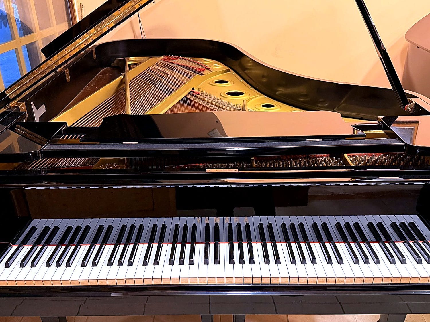 Yamaha C7, Yamaha C7, view 4, Basbous & Sons Lebanon