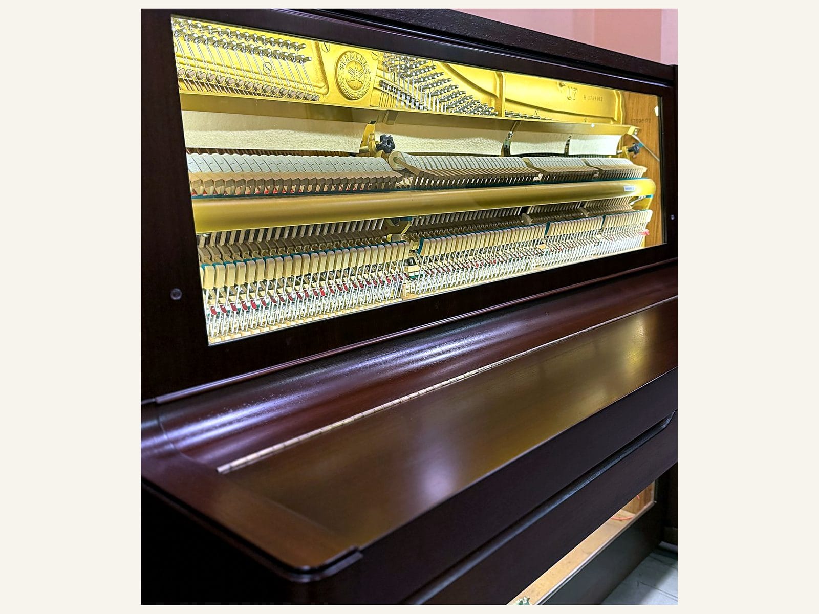 Yamaha U7, Yamaha U7, Glass & LED, view 2, Basbous & Sons Lebanon