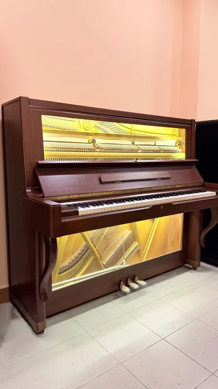 Yamaha U7, Yamaha U7, Glass Edition, Basbous & Sons Lebanon